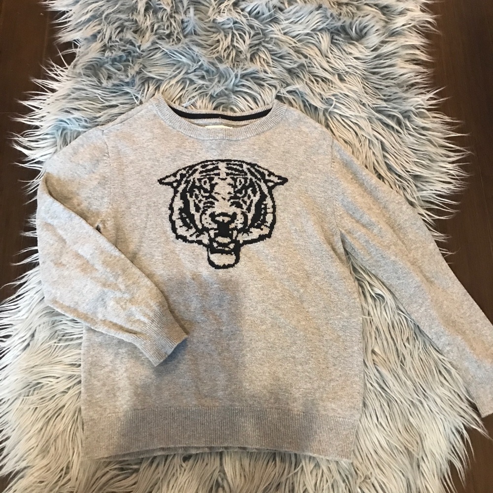 Roar!